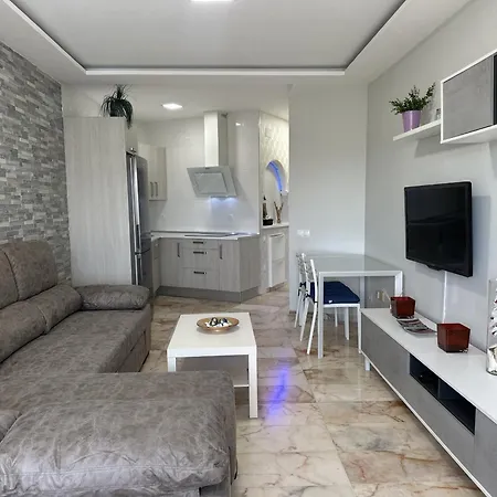 Coqueto Loft En La Colina 토레몰리노스